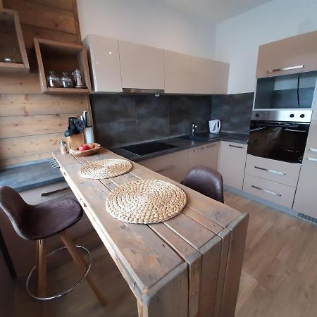 Appartamento Apartmán Cà Fam Liptovský Mikuláš Esterno foto